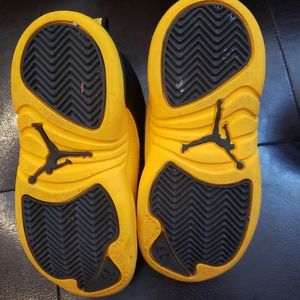 Toddler Jordan 12 retro  black/gold size 9